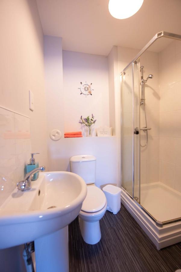 Premier - Wishaw En-Suite Apartment Dış mekan fotoğraf